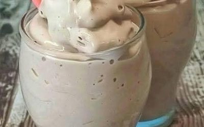 Einfacher zuckerfreier Schokoladenfrost
