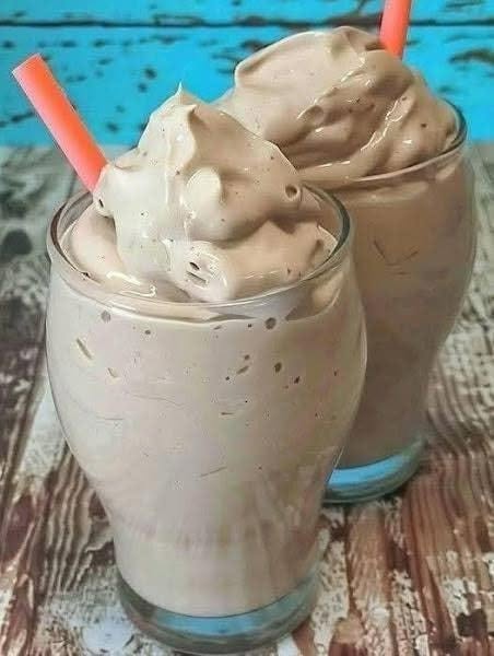 Einfacher zuckerfreier Schokoladenfrost